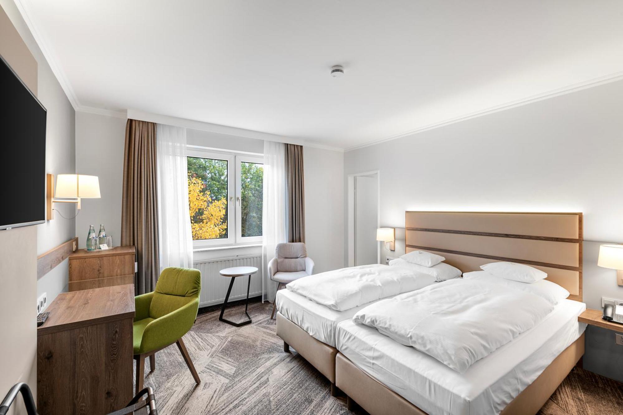 Parkhotel Am Taunus Оберурзель Екстер'єр фото