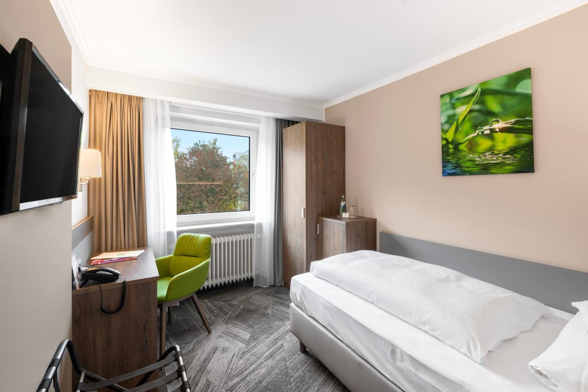 Parkhotel Am Taunus Оберурзель Екстер'єр фото