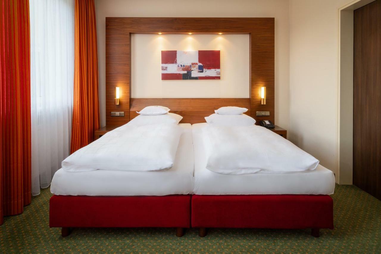 Parkhotel Am Taunus Оберурзель Екстер'єр фото
