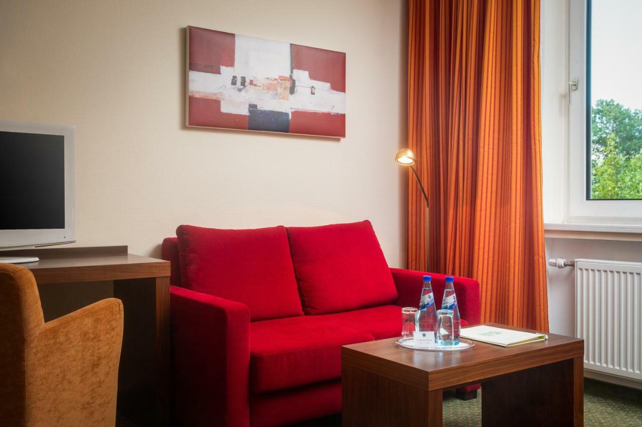 Parkhotel Am Taunus Оберурзель Екстер'єр фото